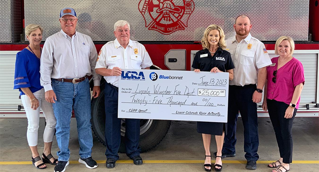 Bluebonnet Electric Cooperative Manor Member Services Bluebonnet, LCRA award $25,000 grant to Lincoln Volunteer Fire